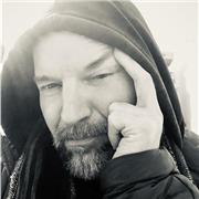 Creativo pubblicitario, concept, layout, realizzazione grafica, fotografia